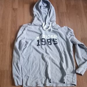 Tommy Hilfiger Gray Sweatshirt Classic Pullover Style